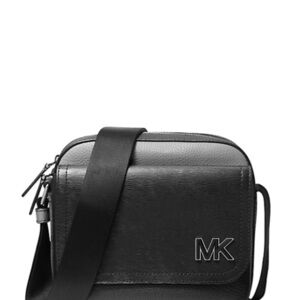 MICHAEL KORS MENS
Hudson Color-Blocked Leather Messenger Bag